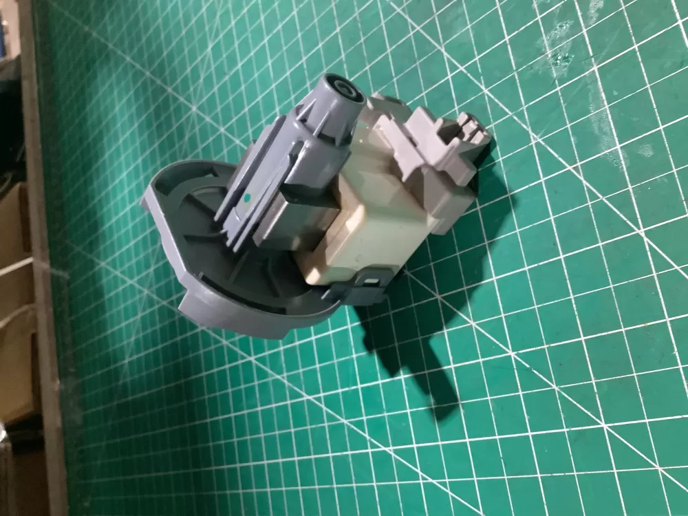 Whirlpool W11219380 Dishwasher Drain Pump Motor AZ136252 | SL253