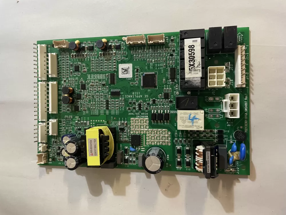 GE Refrigerator Main Control Board 702132301 01GA AZ159387 | KM2290