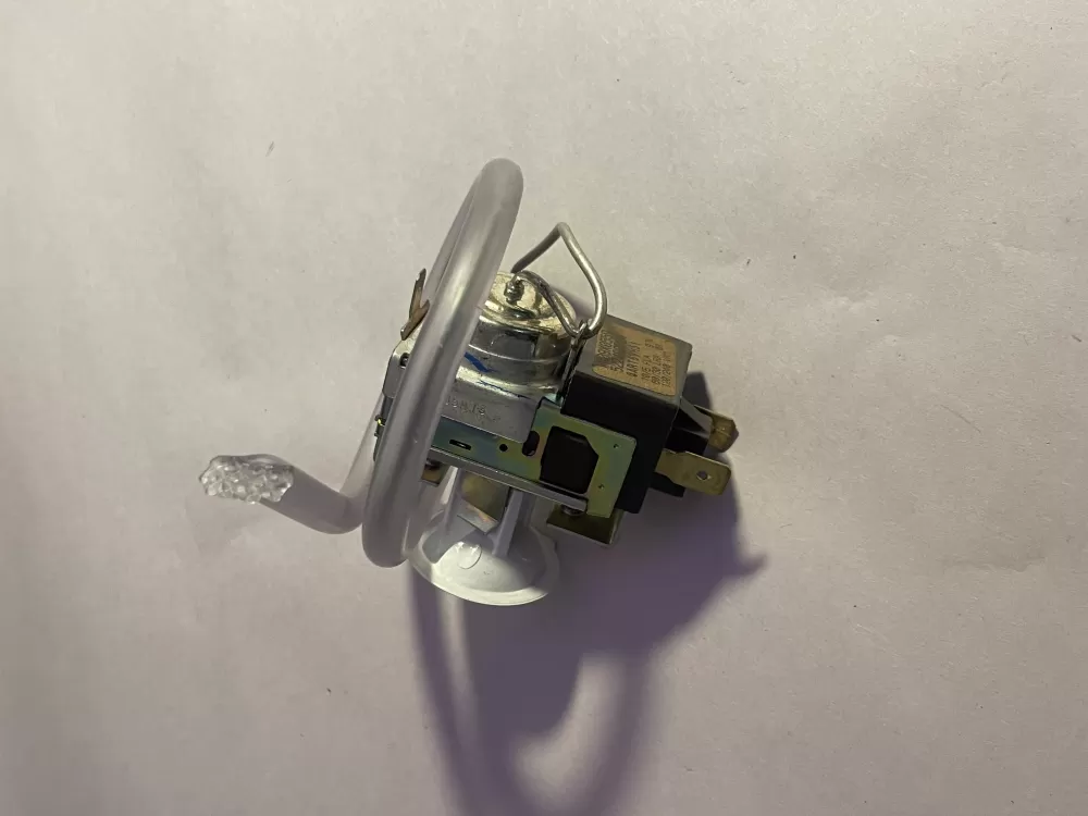 Whirlpool  GE WR09X0559  522468-24 Refrigerator Thermostat