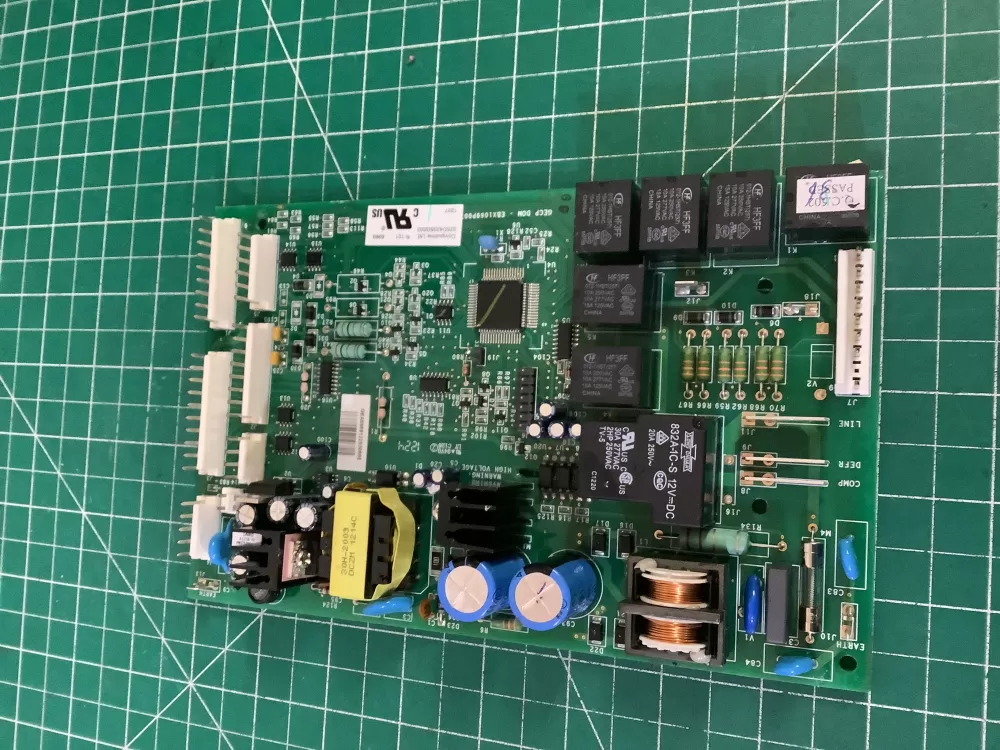 GE 225D4205G003 EBX1069P007 WR55X11059 Refrigerator Control Board