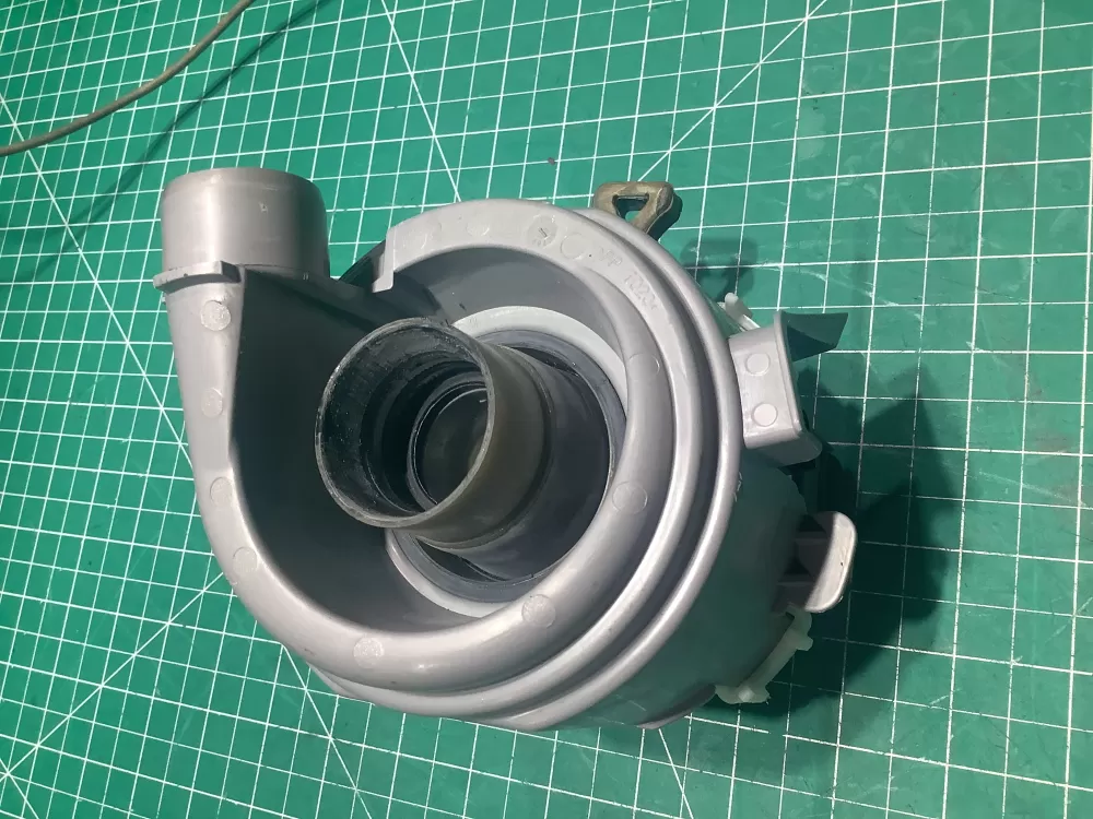 Bosch 9000897027 E319862 Dishwasher Circulation Pump Motor AZ143087 | SL279
