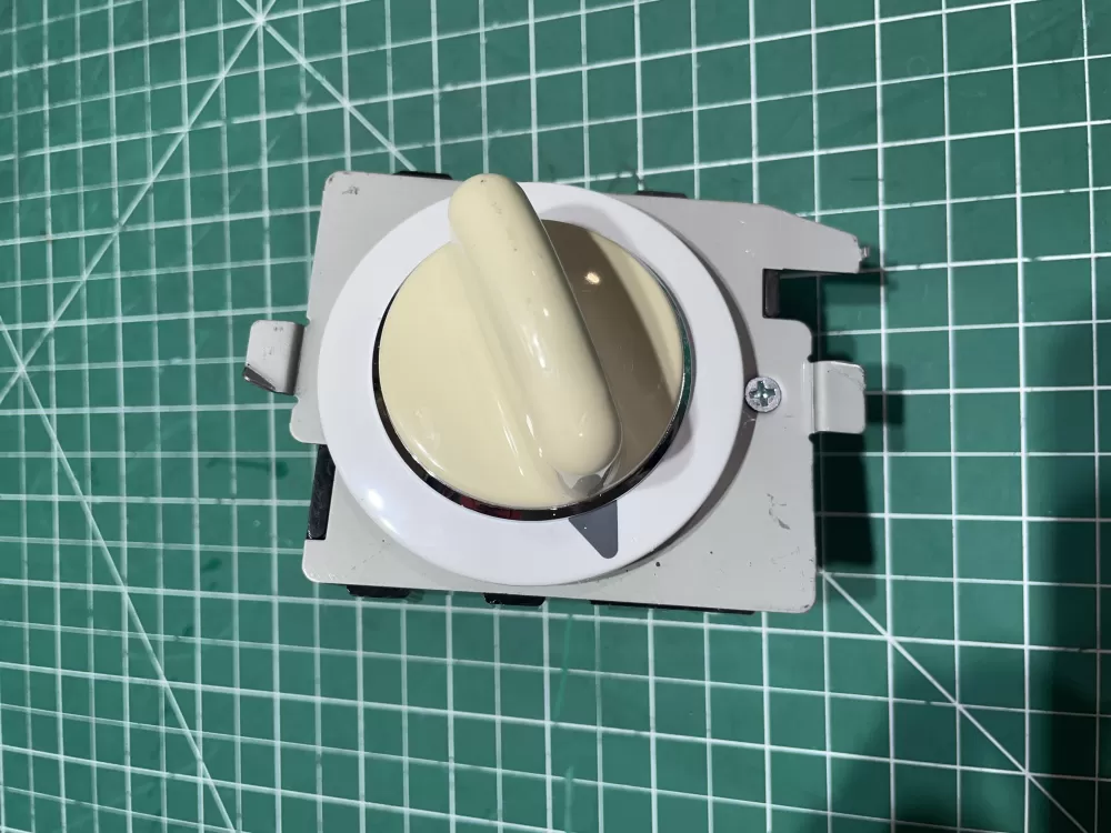 GE 572D520P019 WE4M189 Dryer Timer AZ153262 | KM644