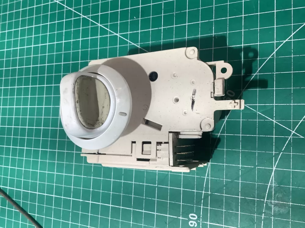 Kenmore Frigidaire 137098300 Washer Combo Timer AZ190310 | AR315