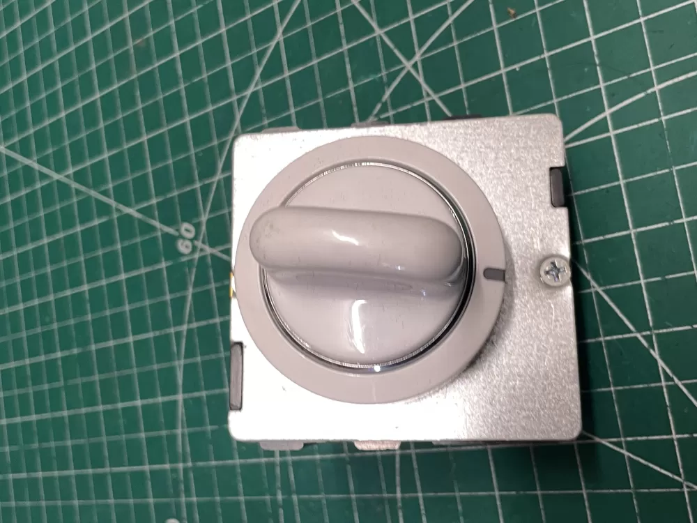 Frigidaire  Electrolux  GE  General Electric AP2107868 823135 131930600 PS419017 Dryer Timer