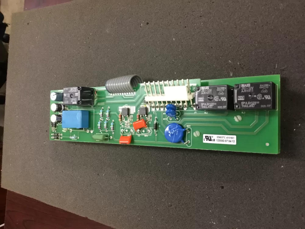 Maytag 125592 07 Refrigerator Control Board AZ80252 | NR1121
