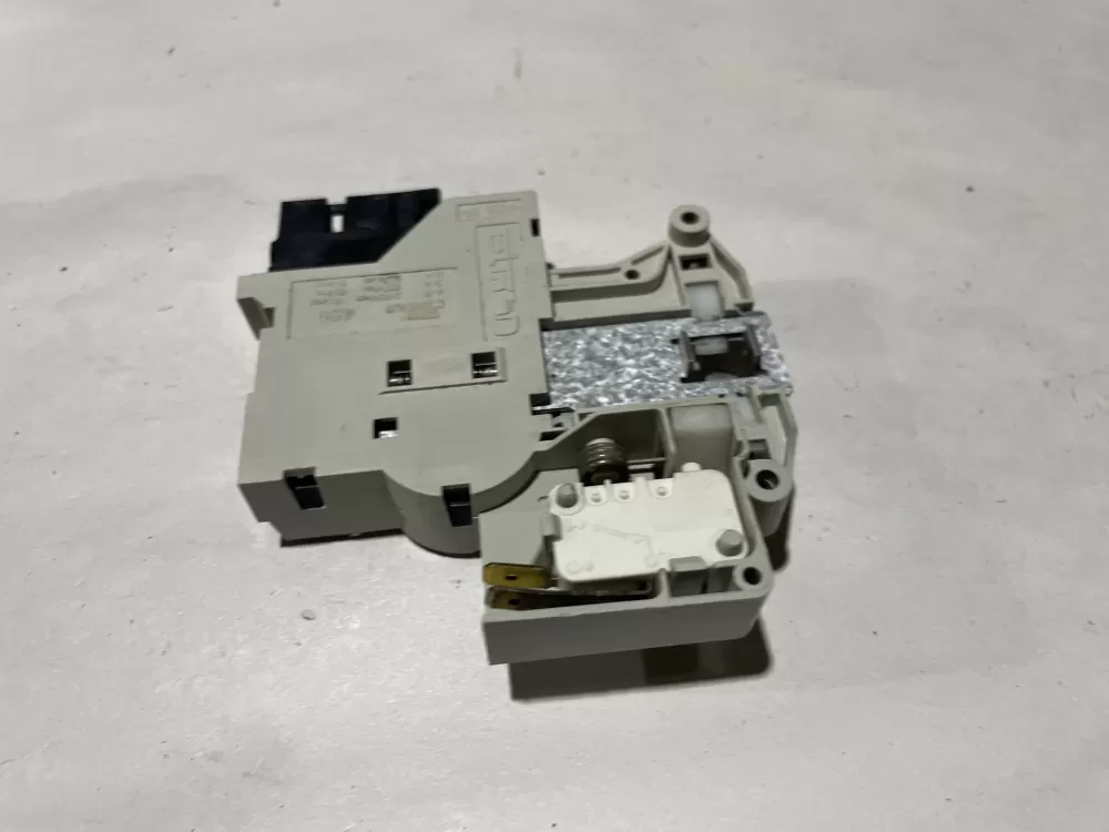 SpeedQueen 803920 Washer Door Lock AZ138650 | Wm2214