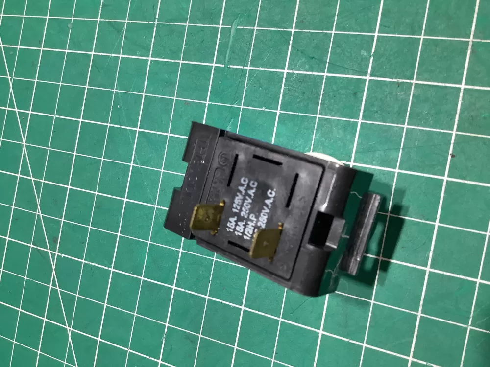 Maytag 33001861 Dryer 3300181 Start Switch AZ157165 | SL143