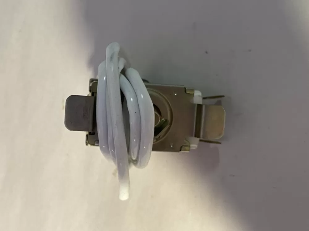 Frigidaire 3ART5VC170 Refrigerator Thermostat AZ198356 | KM2728