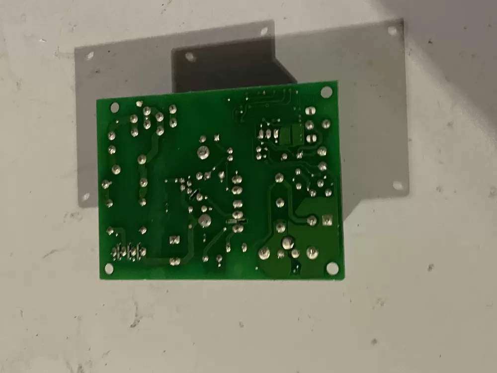 Whirlpool Maytag KitchenAid Kenmore Refrigerator Control Board AZ33001 | Wm340