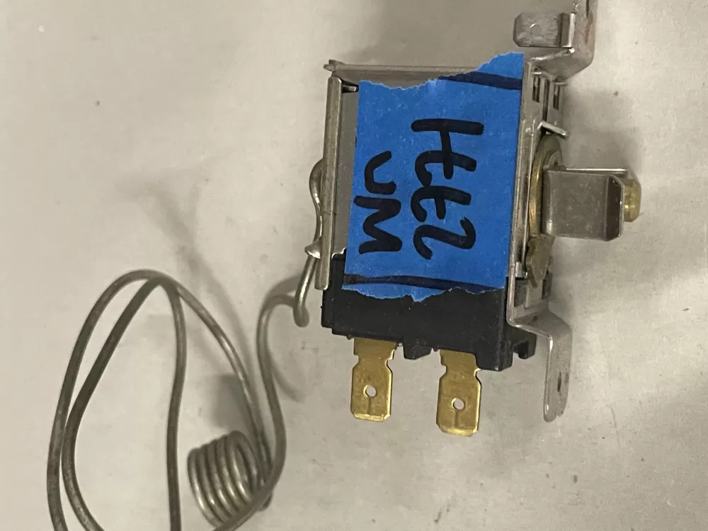 Magic Chef GNF-177DB-1 Refrigerator Thermostat AZ224031 | Wm2771