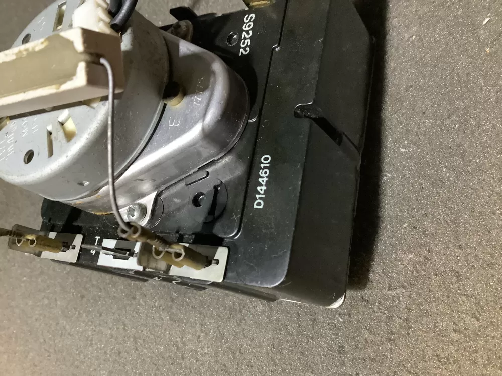  D144610 S9045 Dryer Timer AZ128236 | NR2313