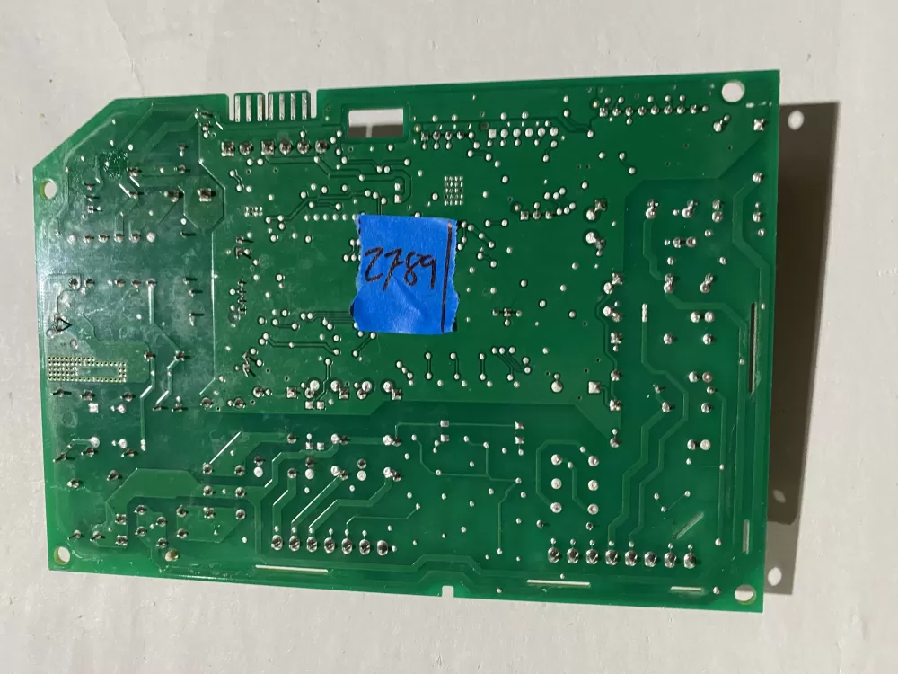Whirlpool Maytag Amana W10438707 Refrigerator Control Board AZ199763 | BK2789