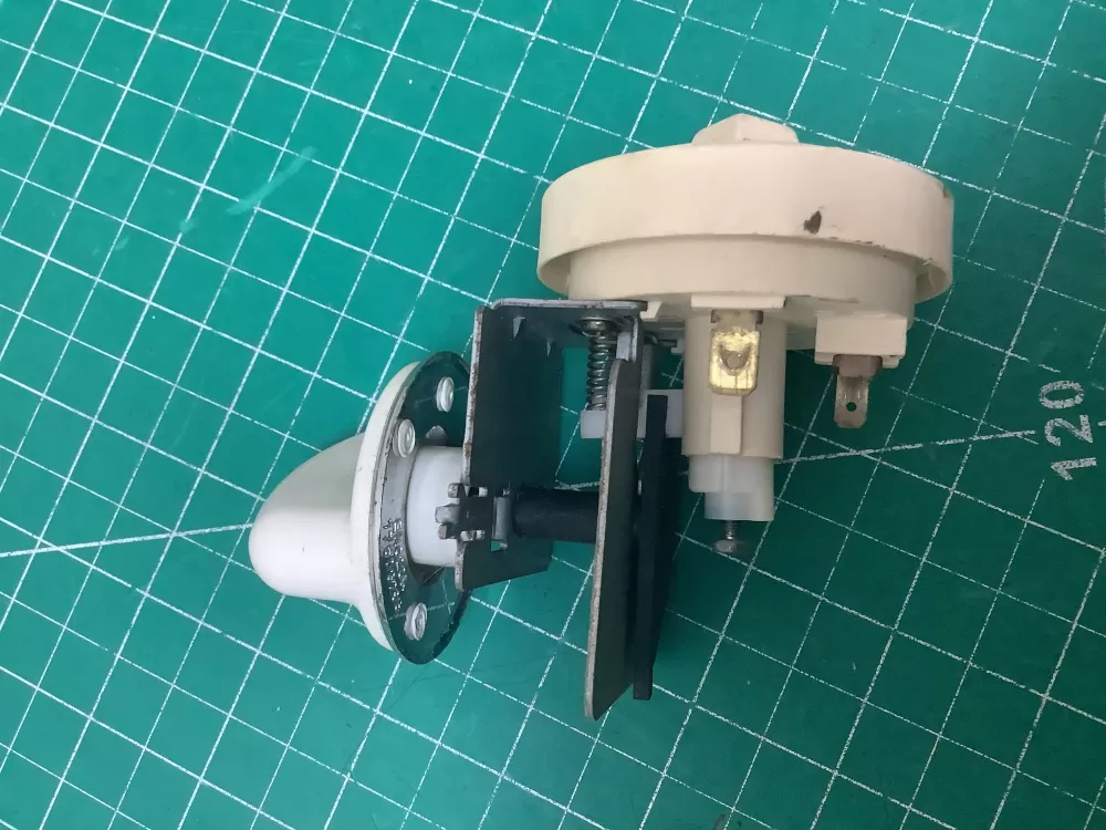 GE WH12X10173 Washer Pressure Switch Water AZ223441 | SLA85