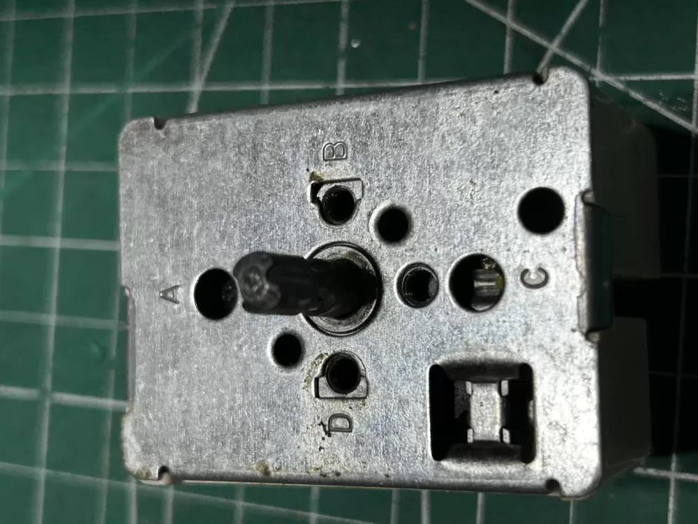 GE  Hotpoint  General Electric WB24T10025  164D1816P012  769692  AH236750  AP2024072  EAP236750  PD00001118  PS236750  WB24T10029  164D1816P008  769696  AH236754  AP2024076  EA236754  EAP236754  PD00008555  PS236754 Range Switch Infinite