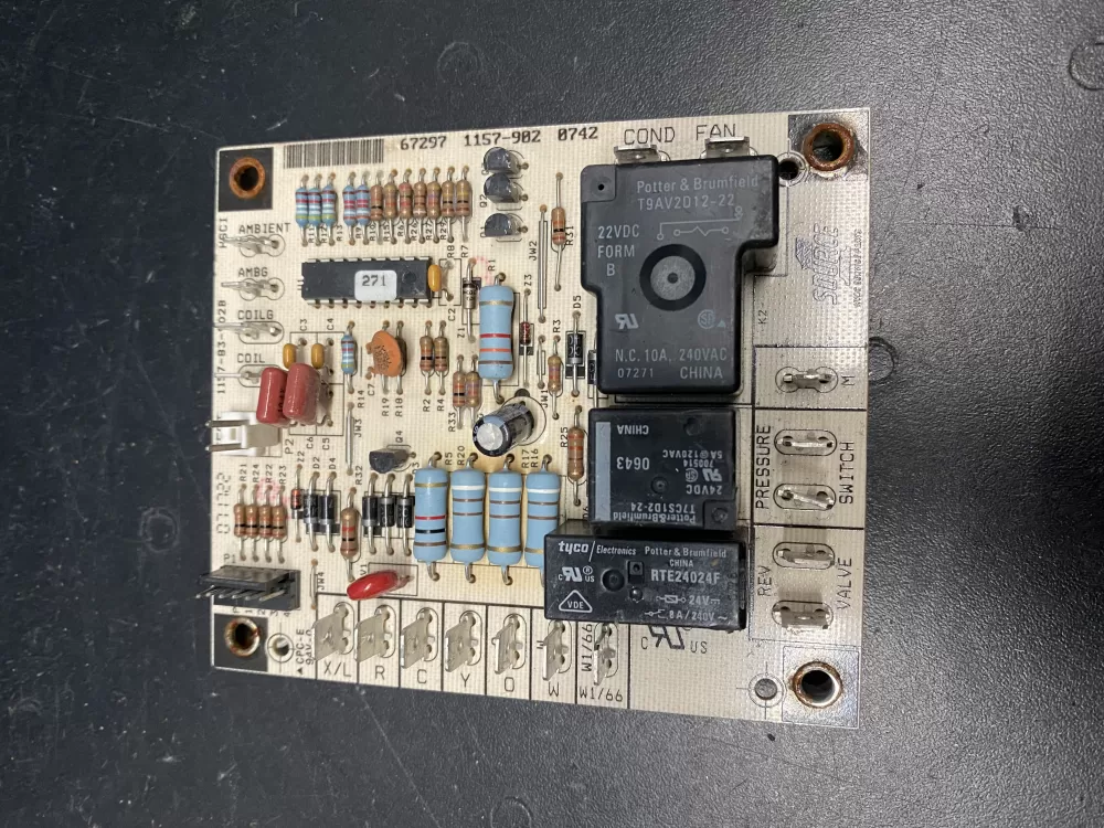 York Coleman 67297 1157 902 Defrost Fits Used Control Board AZ15809 | BK1574