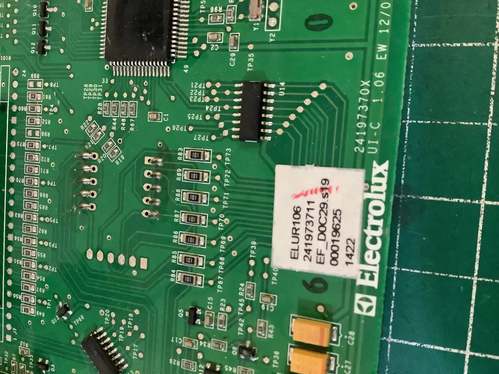 Kenmore 241973702 Refrigerator Dispenser Control Board AZ201777 | NR330