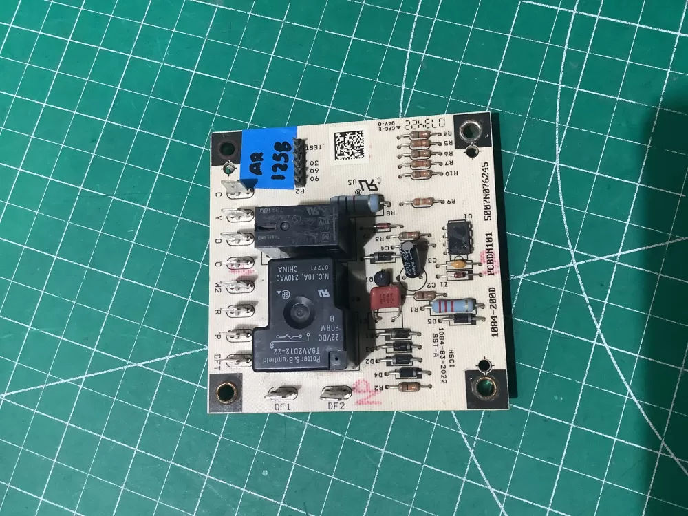 Goodman PCBDM101S Heat Pump Defrost Timer Control Board AZ190527 | AR1258