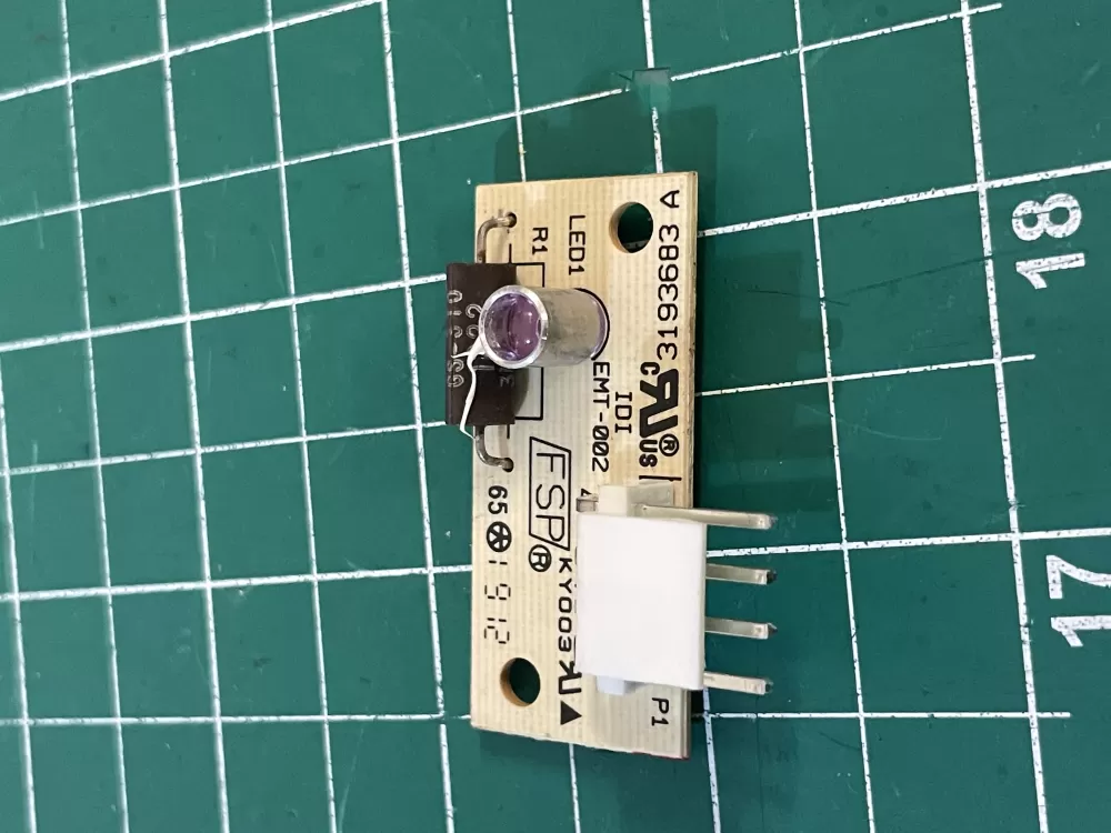 Whirlpool W10757851 4389102 Refrigerator Ice Control Board AZ209472 | Wm2058