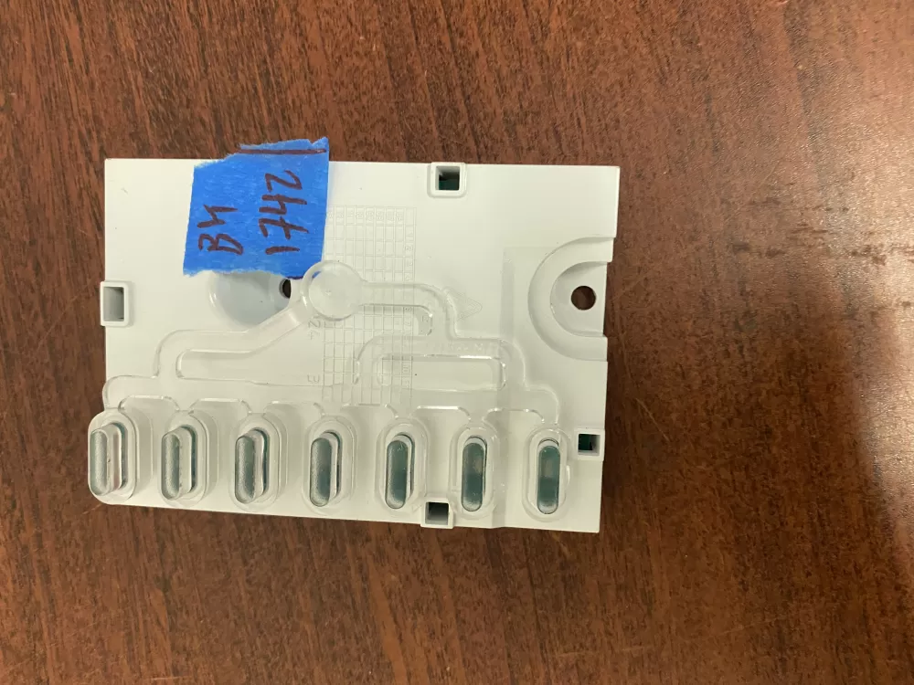 Electrolux EL1345529 A 1345529A Washer Control Board AZ42753 | BK1742