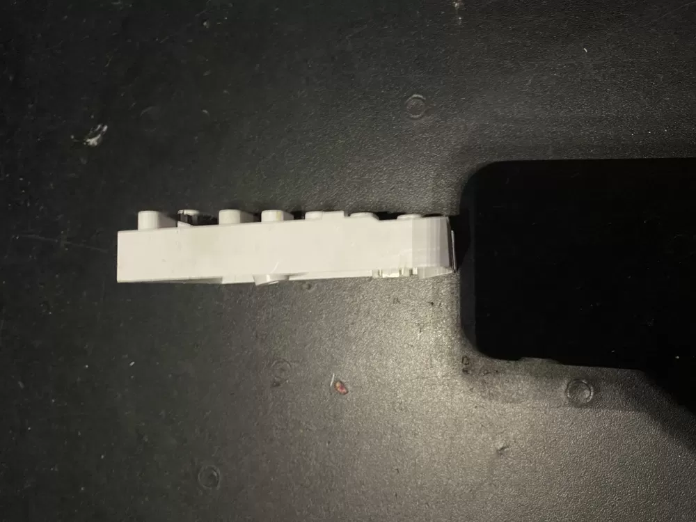 Electrolux EL1345529 A 1345529A Washer Control Board AZ25525 | BK67