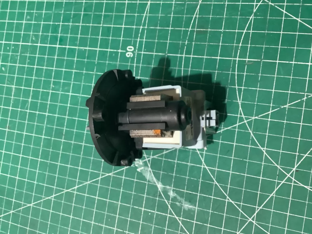 Whirlpool  Maytag 6917004 Dishwasher Drain Pump