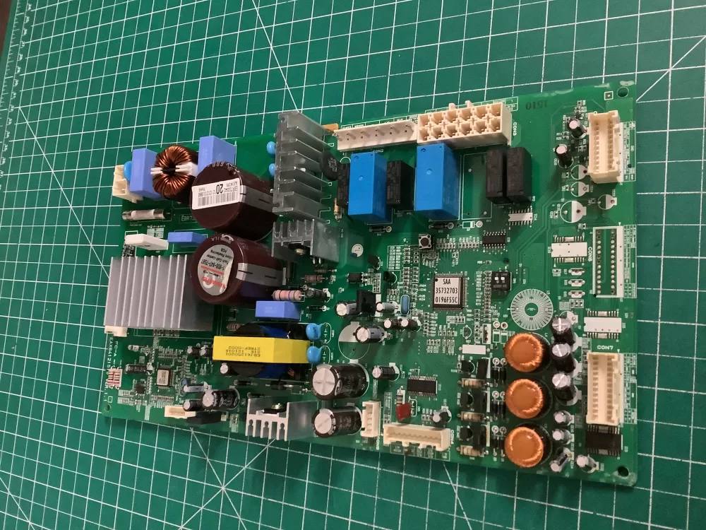 LG EBR73304220 Refrigerator Control Board AZ176728 | NR2637