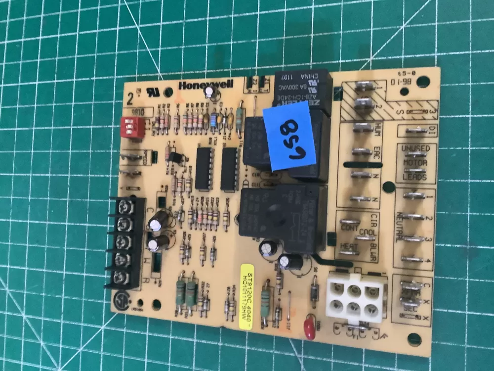  ST9120C4040 Furnace Control Board AZ195057 | NR658