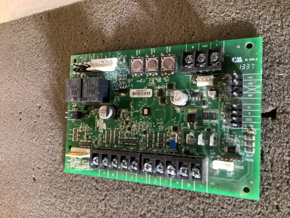 York 1663677  AE13432642  FT1016  13432642 SOURCE