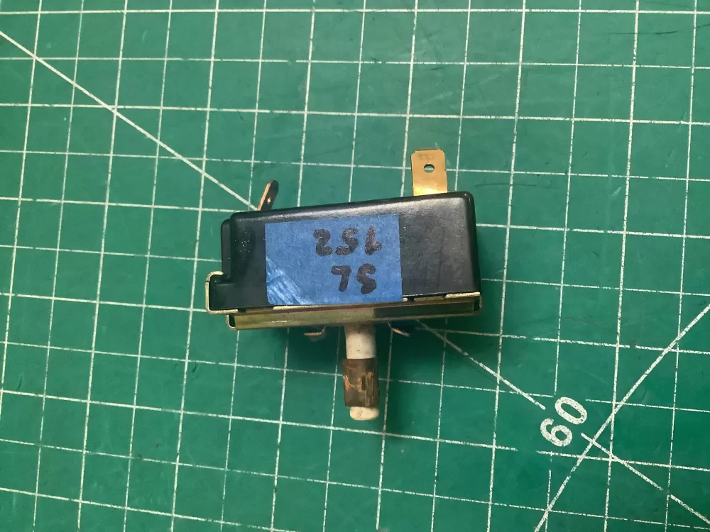 GE 131795900 Dryer Switch Start AZ220750 | SLA152