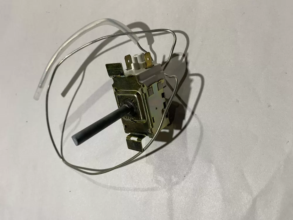 GE Wr09x10104 Refrigerator Temp Thermostat Cold Control AZ137976 | BK2374
