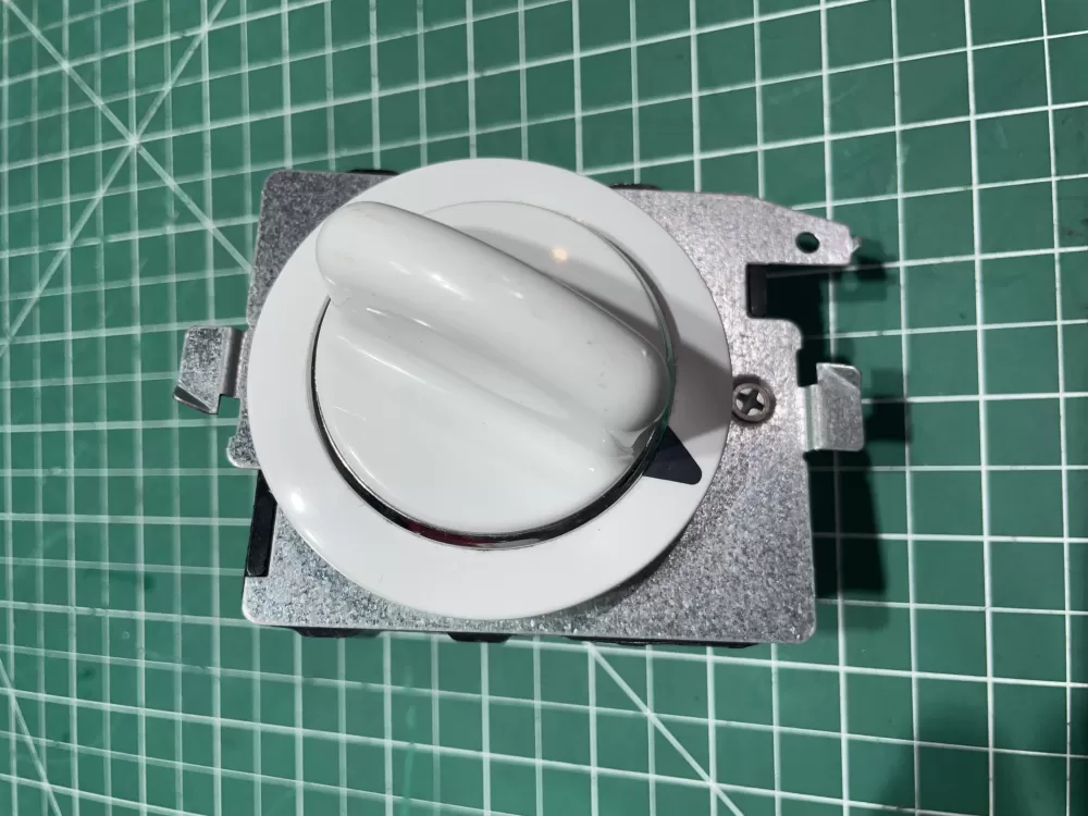 GE 212D1233P012 WE4M364 Dryer Timer AZ153265 | KM644