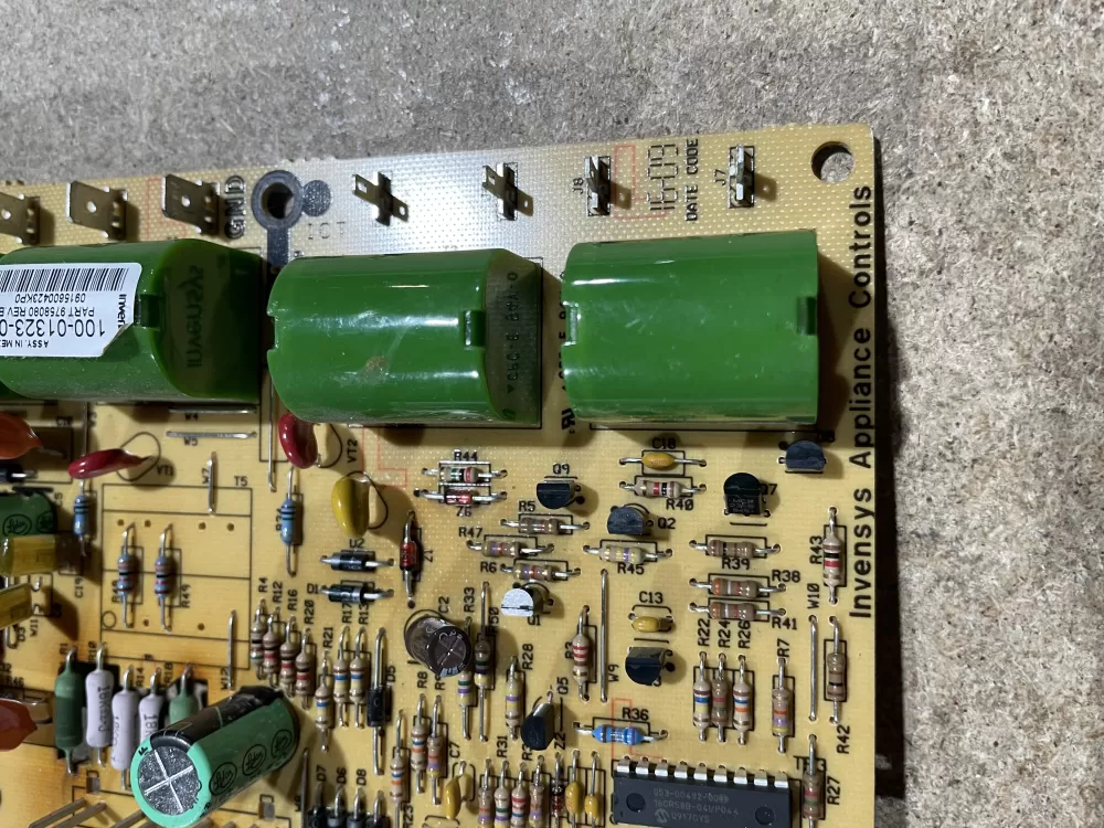 Whirlpool Range Spark Module WPW10331686 / AP6019728 AZ62302 | KM1884