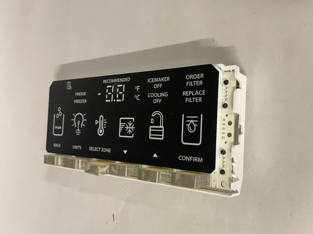Whirlpool Amana W11106026 Refrigerator Control Board Interface AZ228518 | Wm156