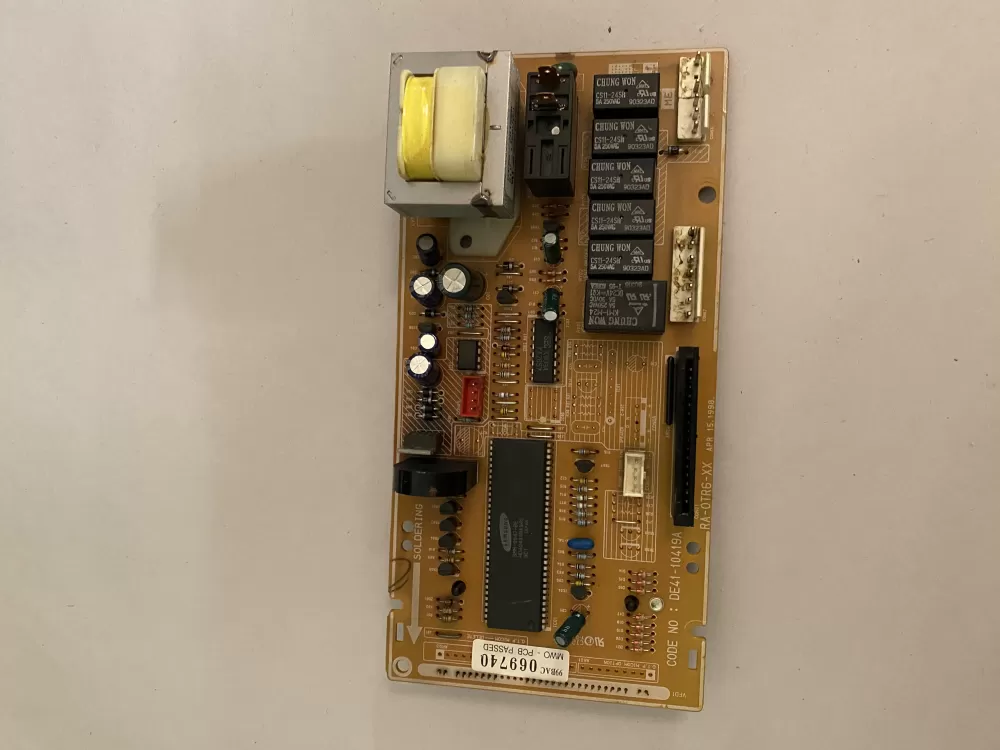 Frigidaire DE41-10419A Microwave Control Board