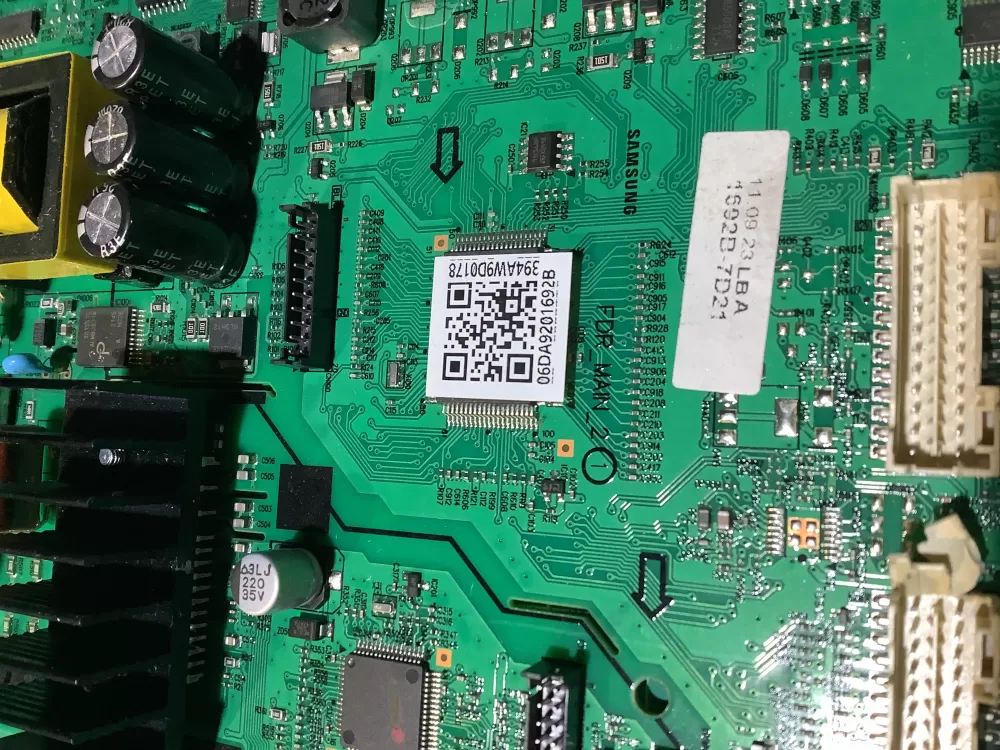 Samsung DA92 01692B Refrigerator Control Board AZ132897 | NR1707