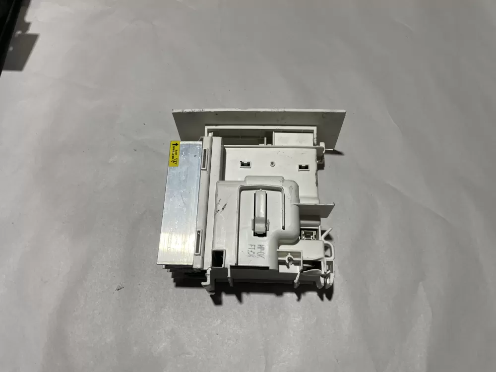 Frigidaire  Kenmore  Electrolux  White Westinghouse 5304504863  AP6025819  134409905  4452243  PS11758142  S134409904  S134409905  4246991  4246-99-100  01620880 Washer Control Board