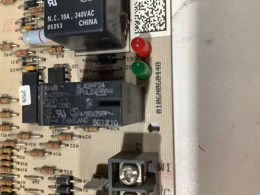 Lennox 1084-851 Furnace Control Board AZ102318 | AV1358