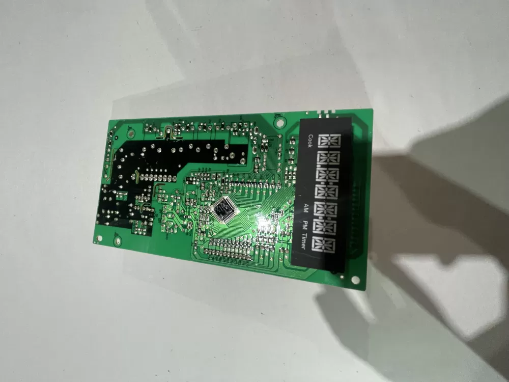 GE MD12001LB EMLAAGE-04-K 17170000008243 Microwave Control # AZ186094 | KM651