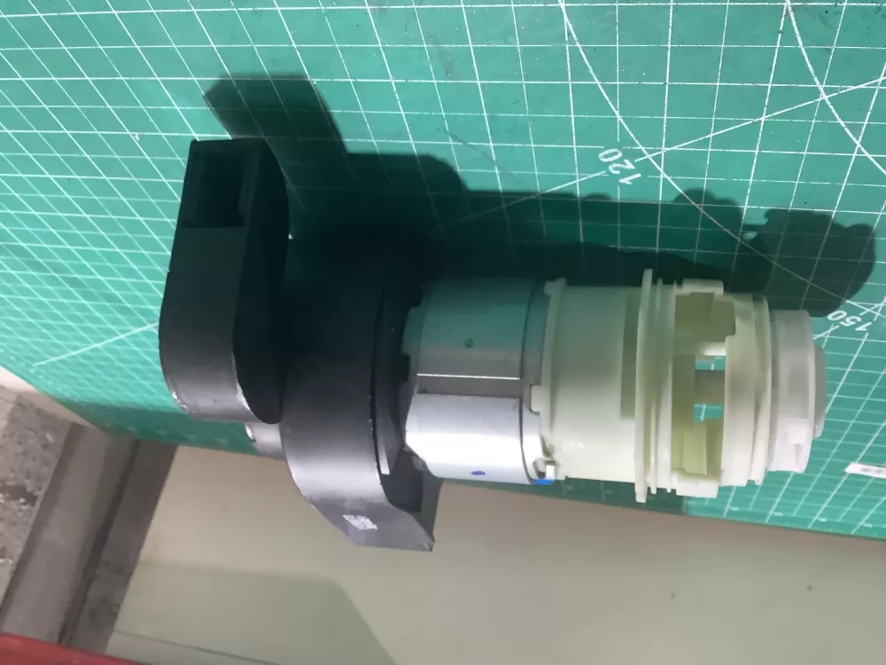 Frigidaire 154828601 Dishwasher Circulation Pump Motor AZ191659 | SL276