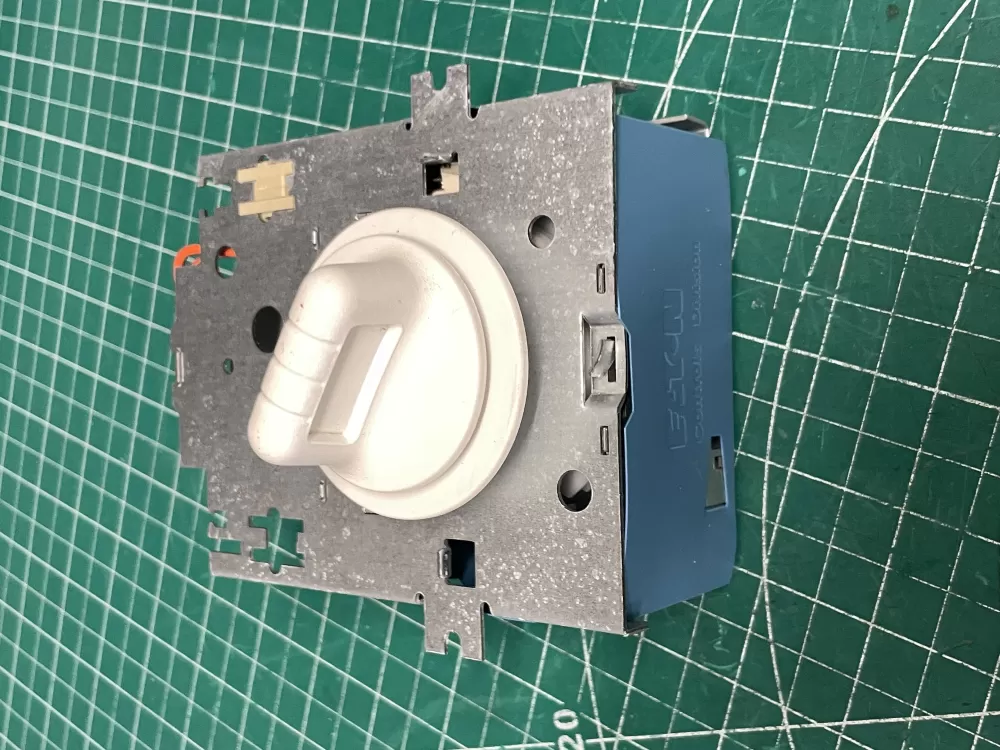 Speed Queen  36607  414-376-20    250VAC  07-11-95  145-734-12  CL08-26-95  -357925  RSPC36607 Washer Timer