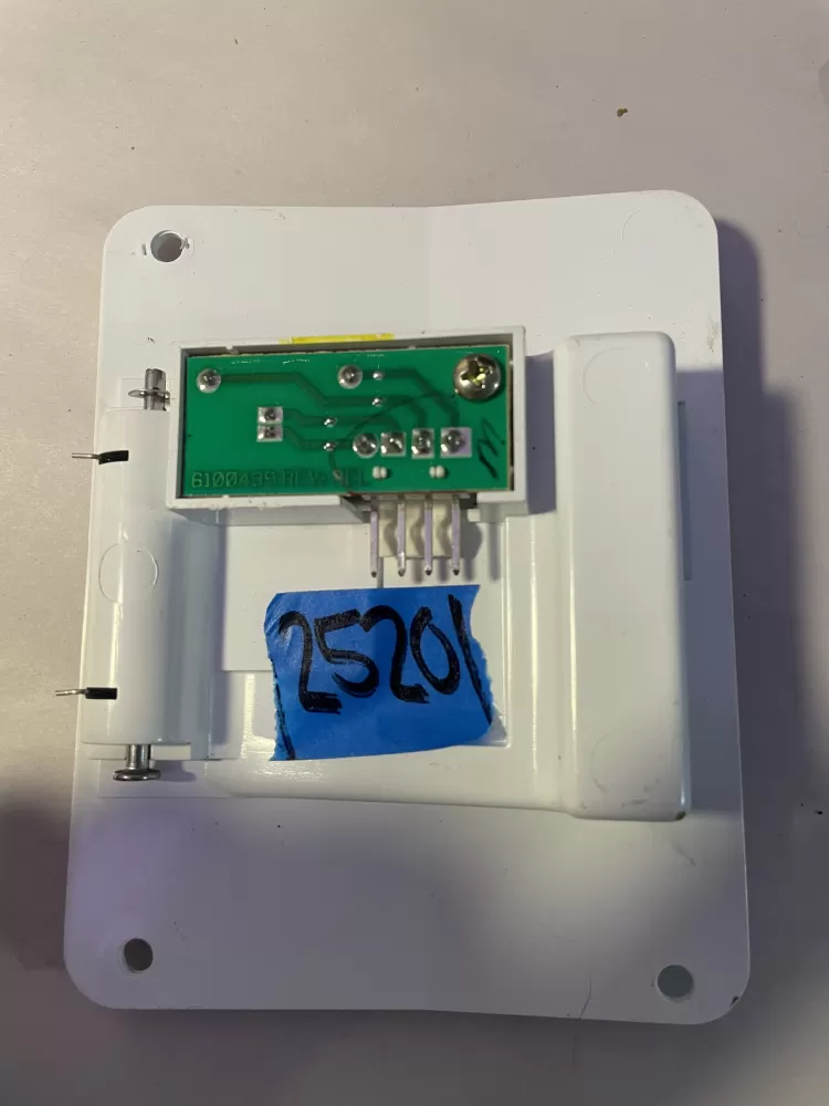 Kenmore Frigidaire 2198587 Refrigerator Control Board Ice AZ196229 | KM2520