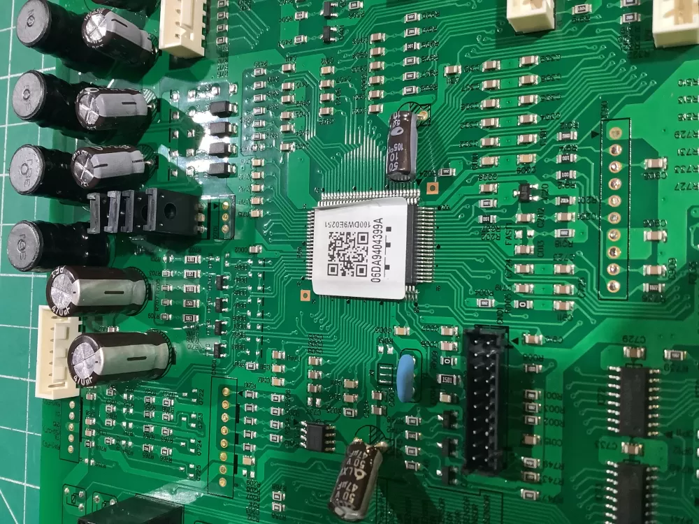 Samsung DA94 04399A Refrigerator Control Board AZ151937 | NR1370