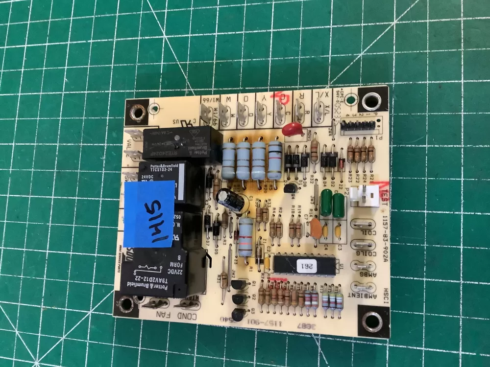 York 1157 83 902A 902 67297 Source One Control Board AZ191616 | NR1415