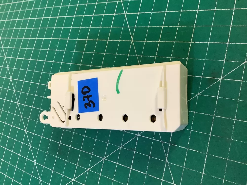 Whirlpool W11476559 Refrigerator Control Board AZ204277 | NR370