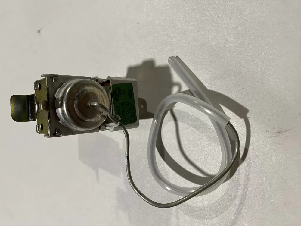 Hotpoint  Whirlpool WP2204605 Refrigerator Thermostat