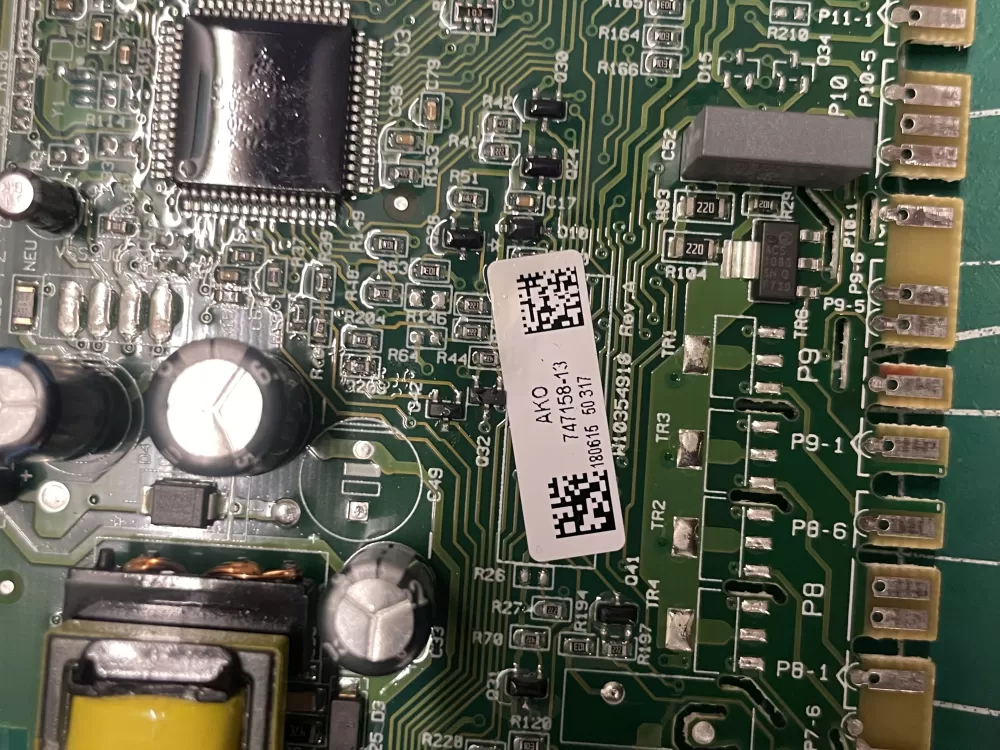 Whirlpool dishwasher control board  747158-13.  AZ203901 | Wm2173