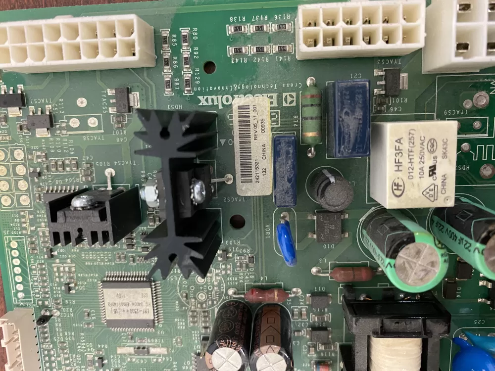 Frigidaire 242115321 Refrigerator Control Board