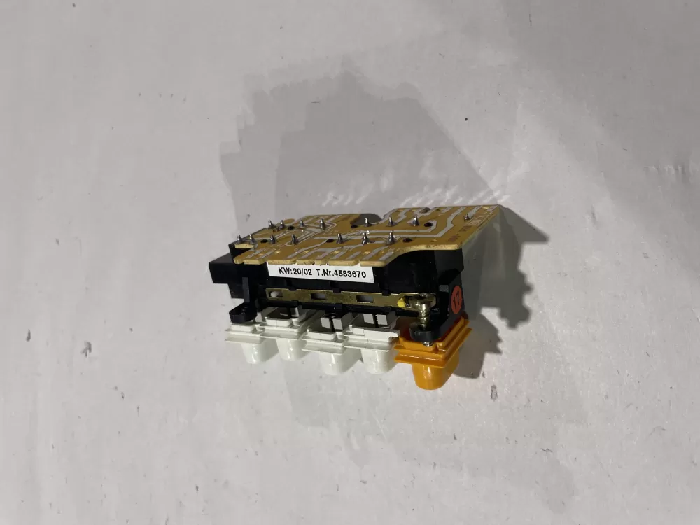 04583670 Miele Switch