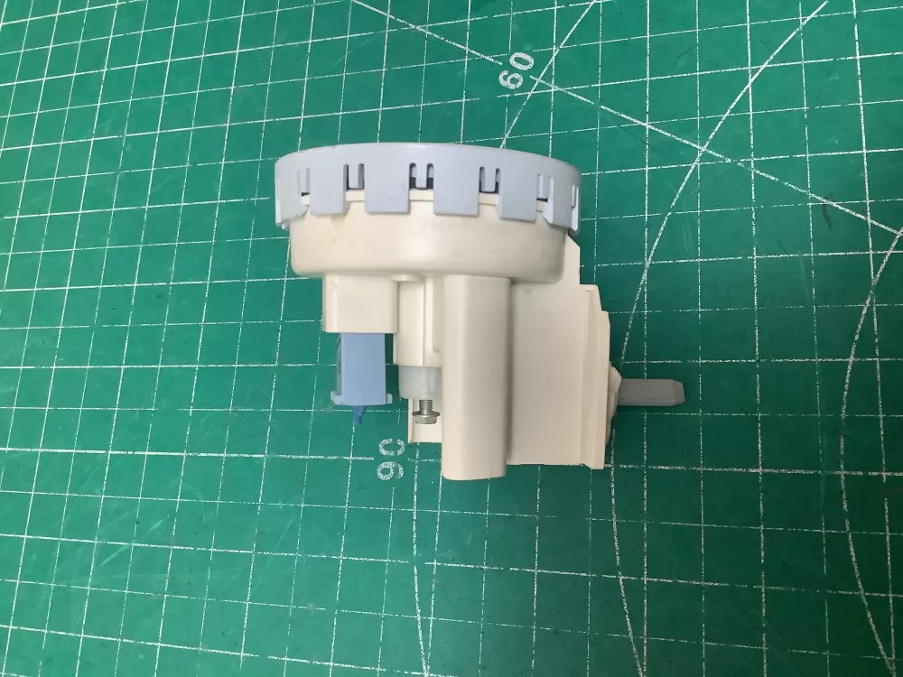 Amana  Kenmore  Maytag  Whirlpool W10268912 WPW10268912 Washer Water Level Pressure Switch