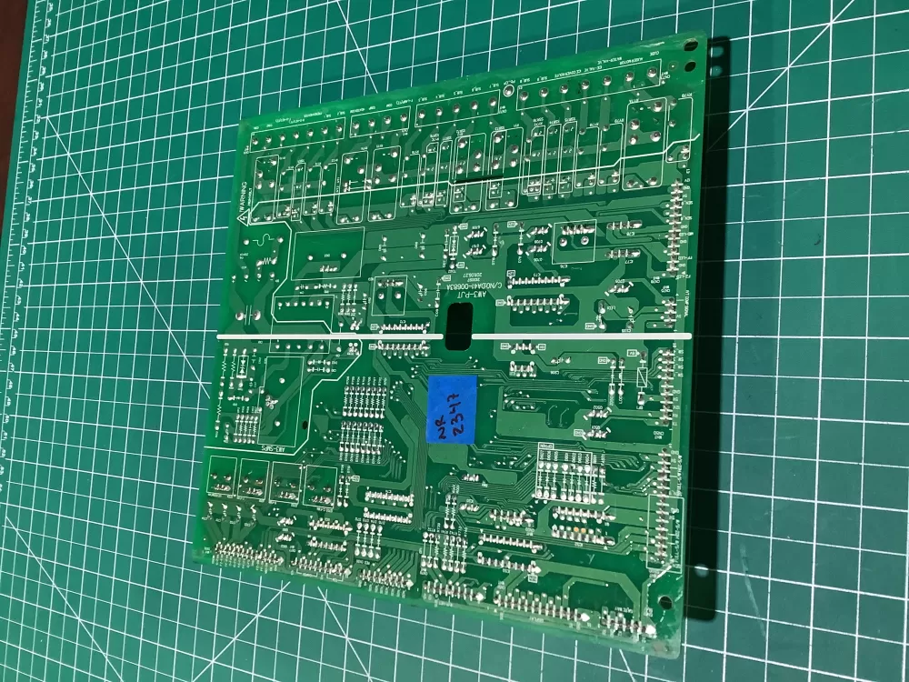 DA92-00233D SAMSUNG REFRIGERATOR CONTROL BOARD AZ135877 | NR2347